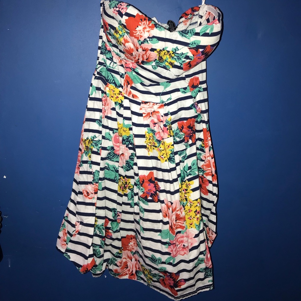 Rue 21 Strapless Floral Dress